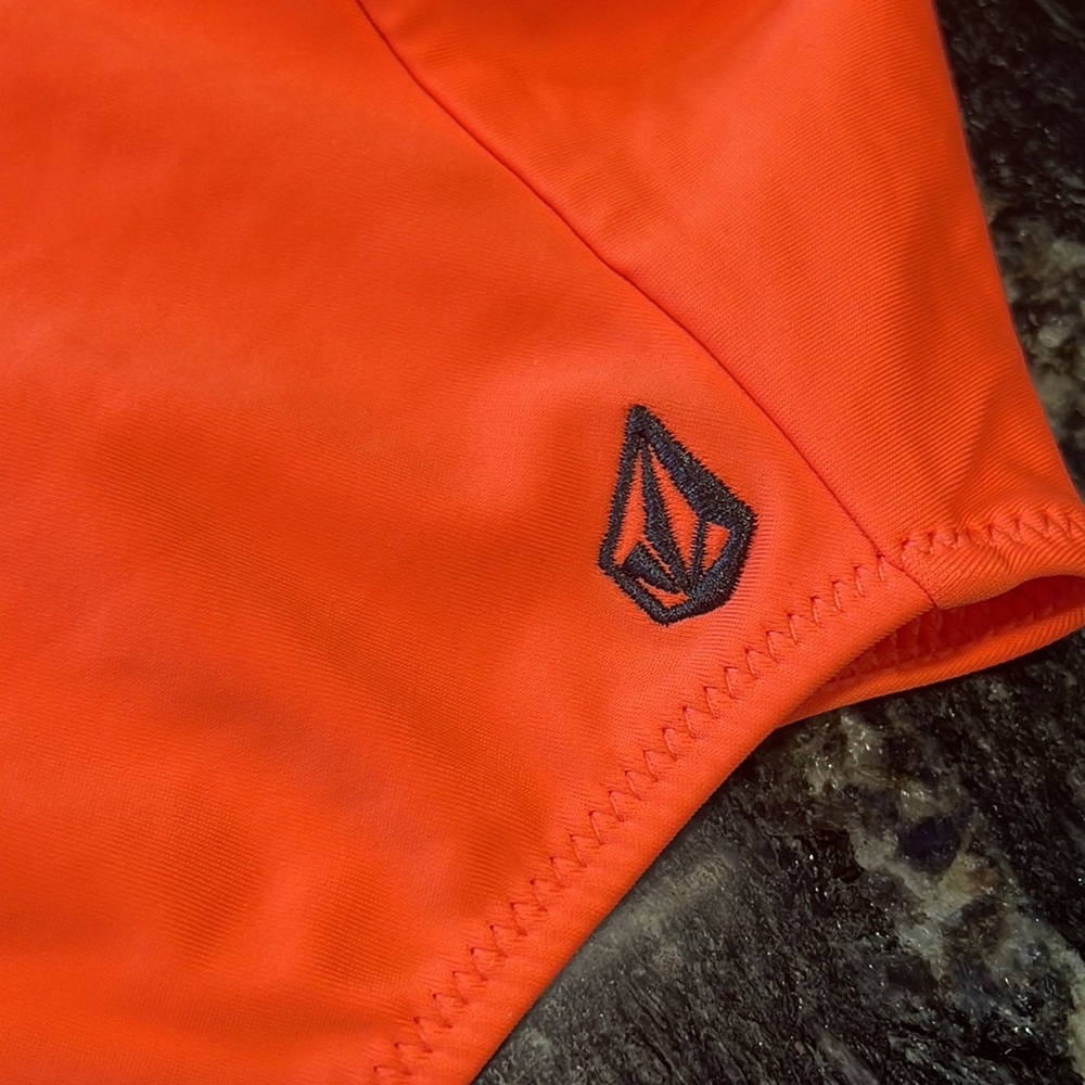 Volcom Simply Solid One Piece - Picture 12 of 16